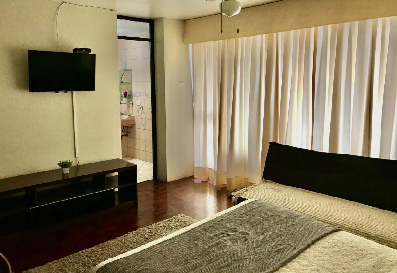 Lima Mini Aparts Monterrico - Cerca Embajada Eeuu Bagian luar foto
