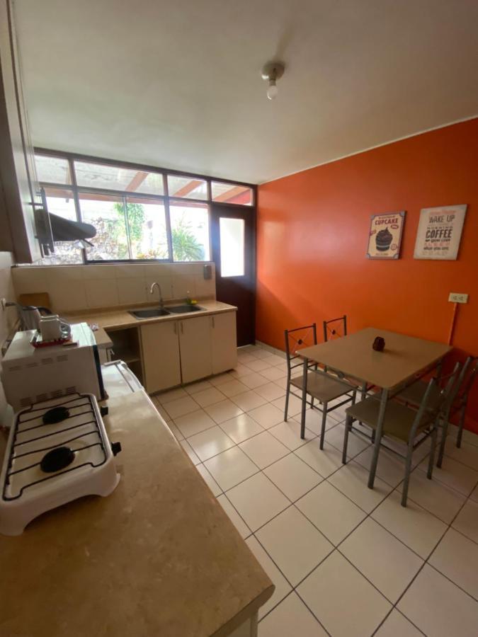 Lima Mini Aparts Monterrico - Cerca Embajada Eeuu Bagian luar foto