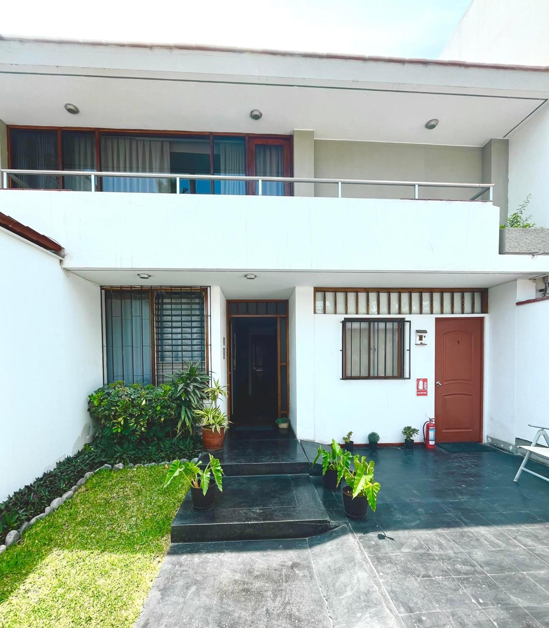 Lima Mini Aparts Monterrico - Cerca Embajada Eeuu Bagian luar foto