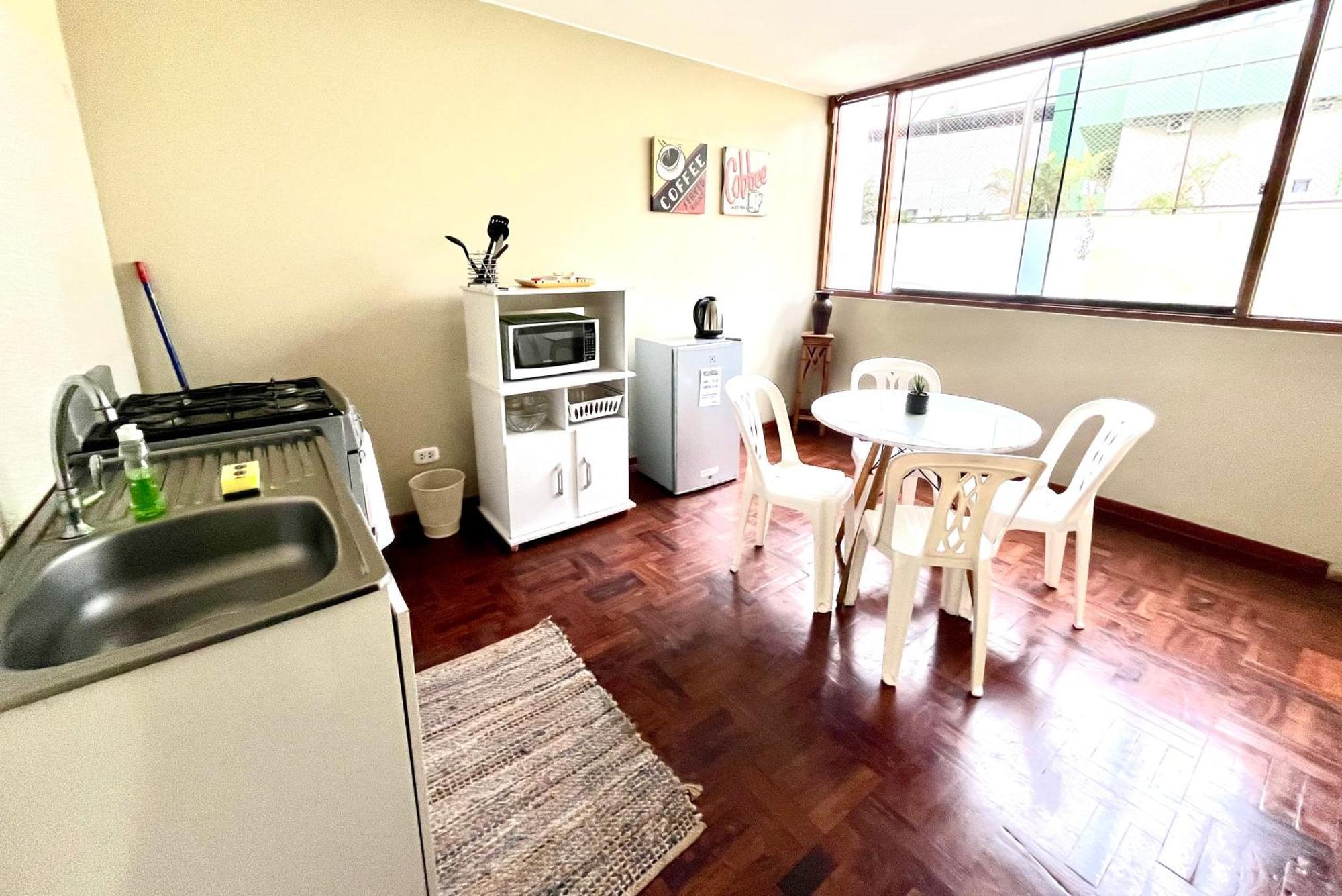 Lima Mini Aparts Monterrico - Cerca Embajada Eeuu Bagian luar foto